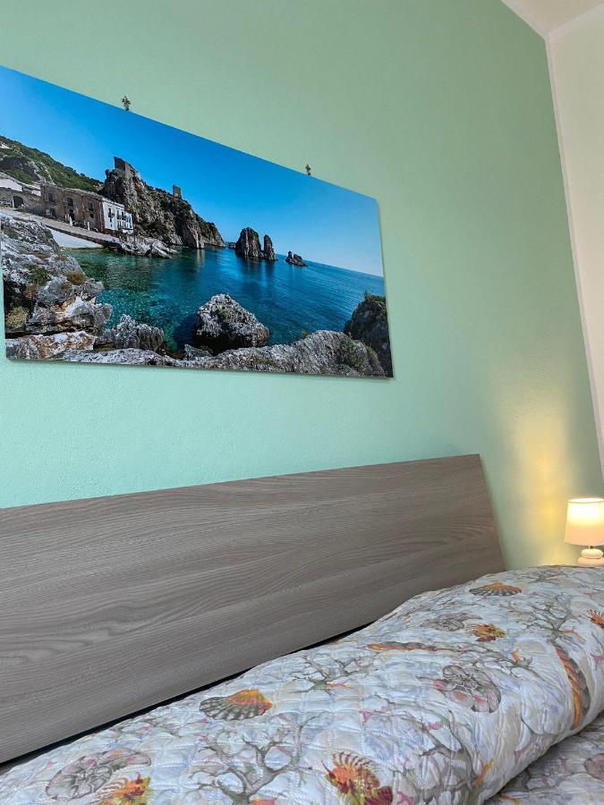 Villa L'Orizzonte Di Calabianca カステッランマーレ・デル・ゴルフォ エクステリア 写真